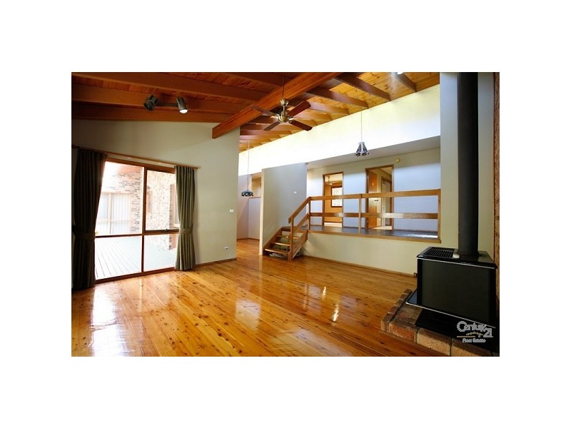 7 Ocean Place, Illawong NSW 2234