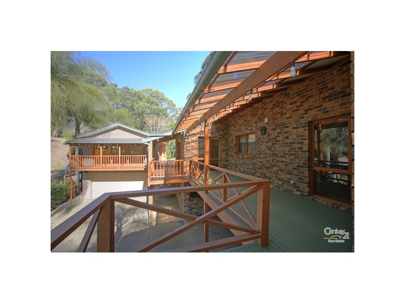 7 Ocean Place, Illawong NSW 2234