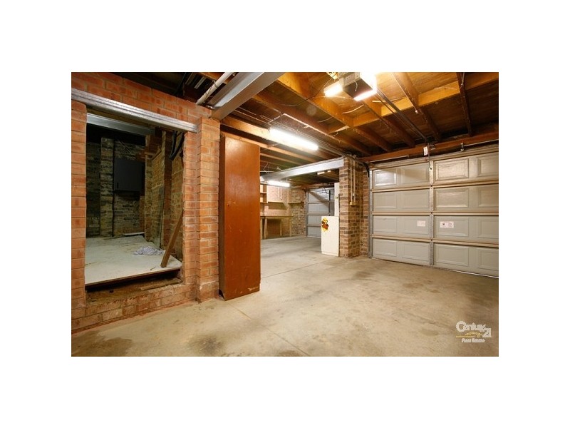 7 Ocean Place, Illawong NSW 2234