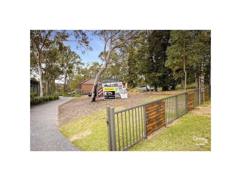 24 St George Cres, Sandy Point NSW 2172