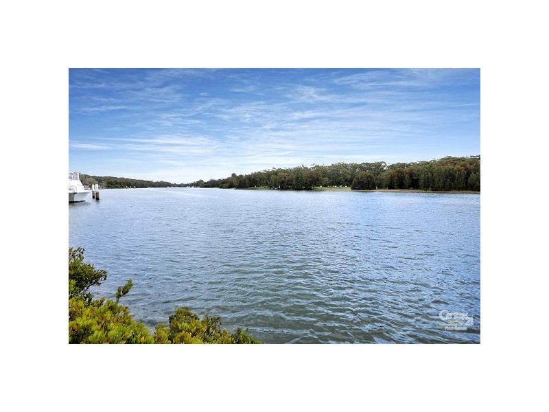 26B St George Cres, Sandy Point NSW 2172