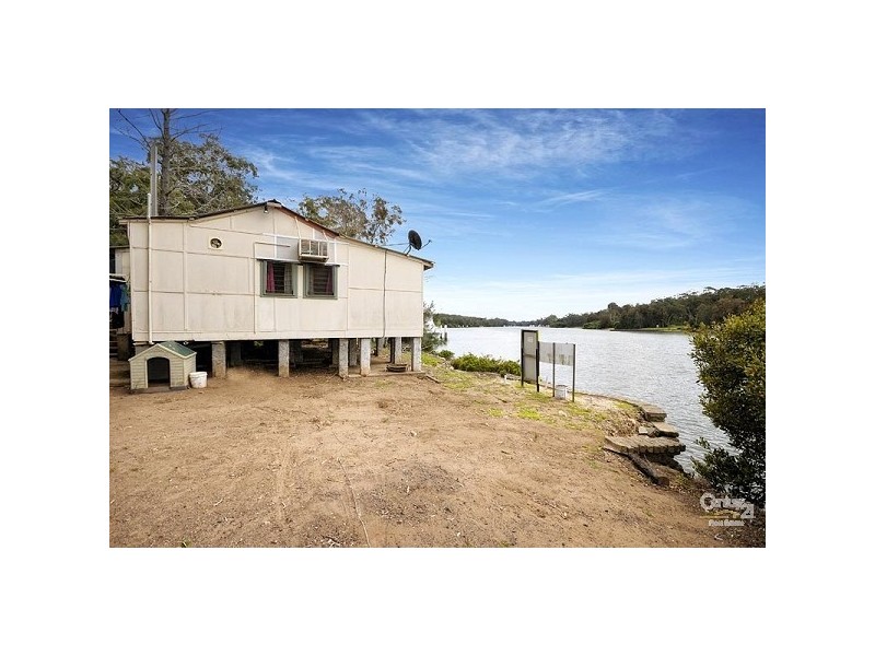 26B St George Cres, Sandy Point NSW 2172