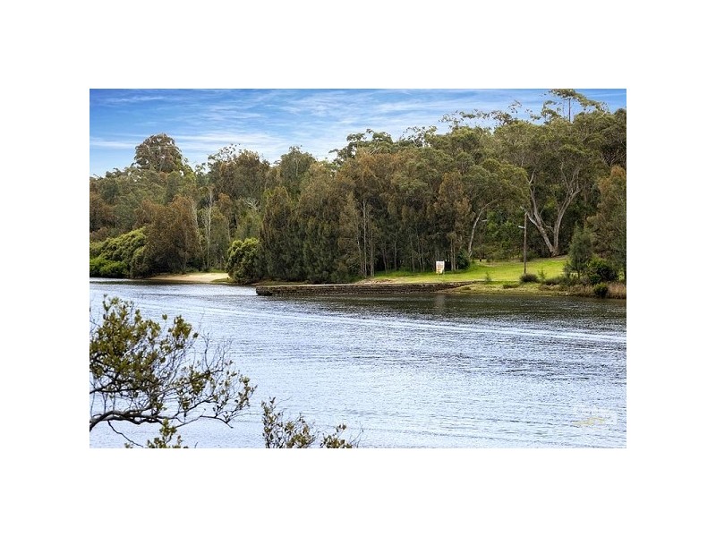 26B St George Cres, Sandy Point NSW 2172