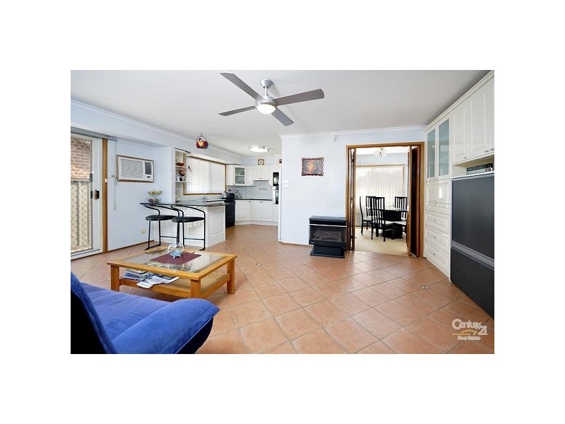 2 Panama, Illawong NSW 2234