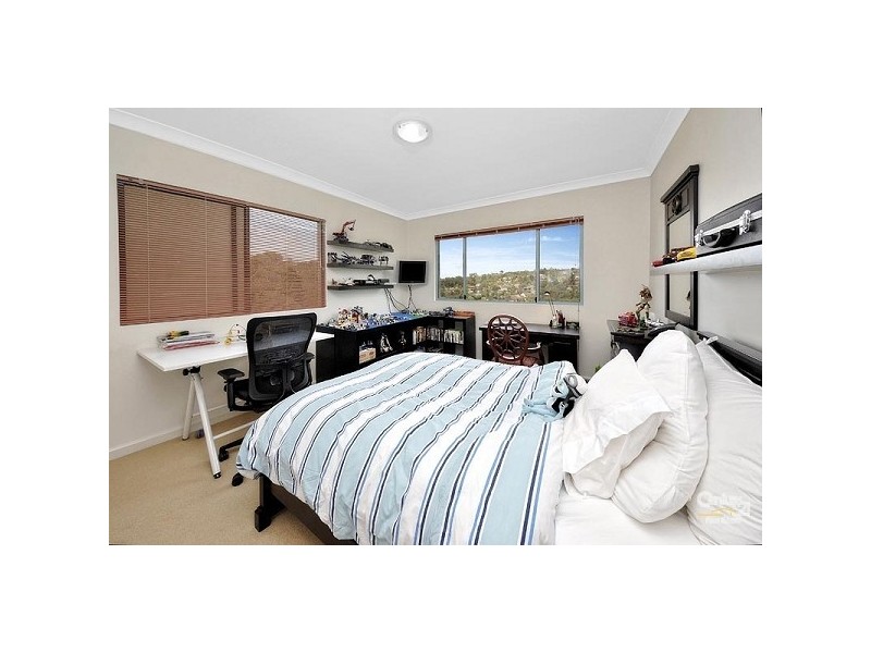 78 BRUSHWOOD DRIVE, Alfords Point NSW 2234