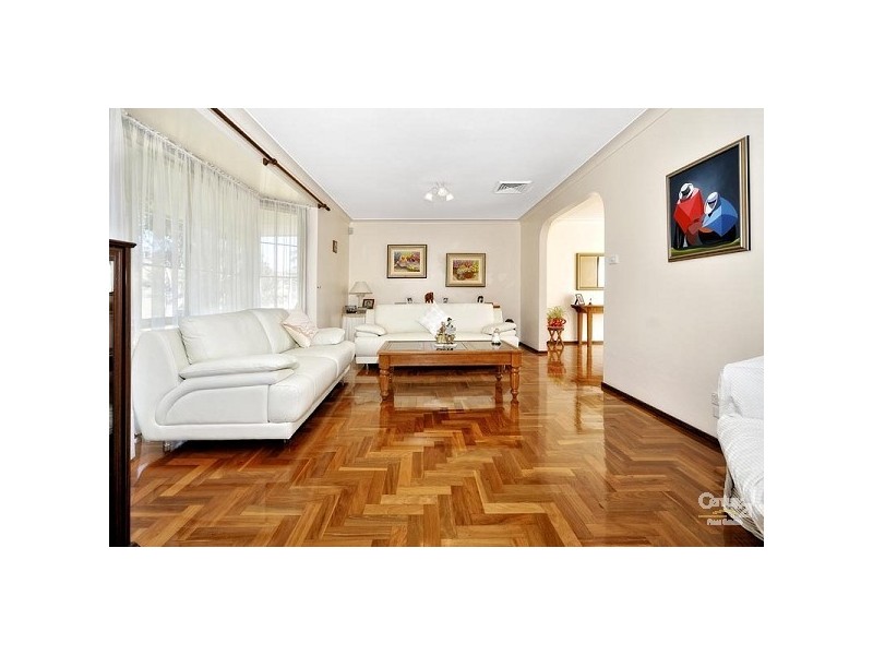 5 Osprey, Illawong NSW 2234