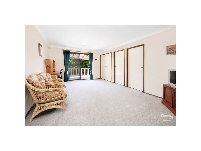 8 Ribbon Gum  Close, Alfords Point NSW 2234