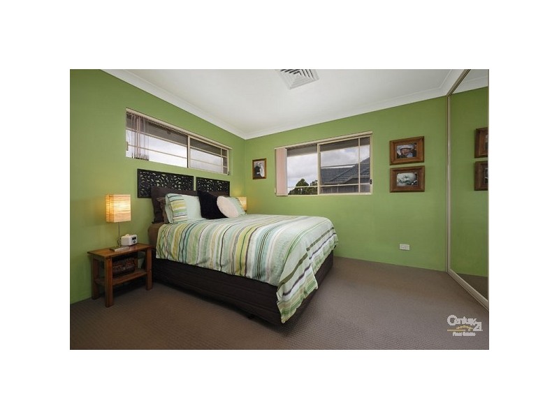 8/24 Arnold Place, Menai NSW 2234