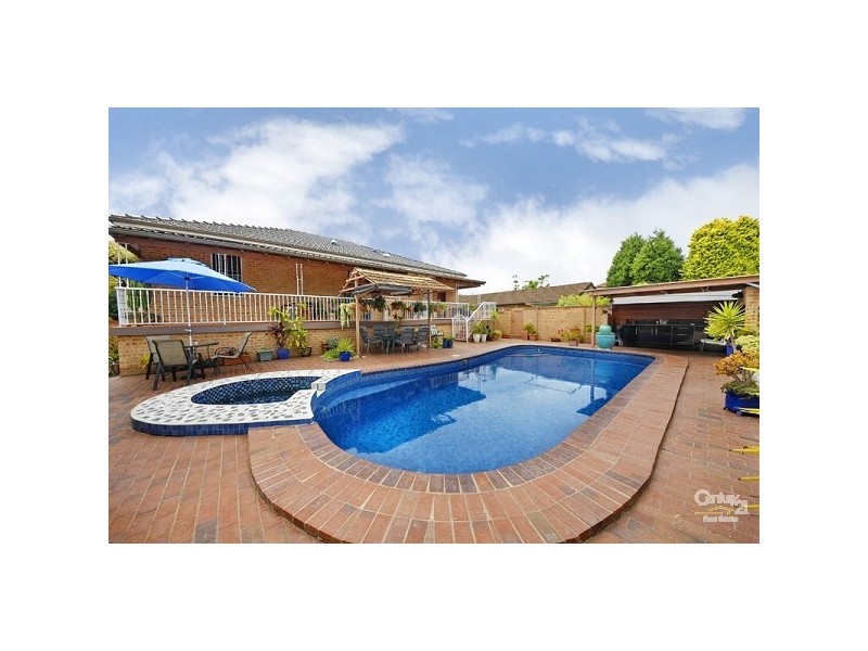 6 Rosewall Dr, Menai NSW 2234