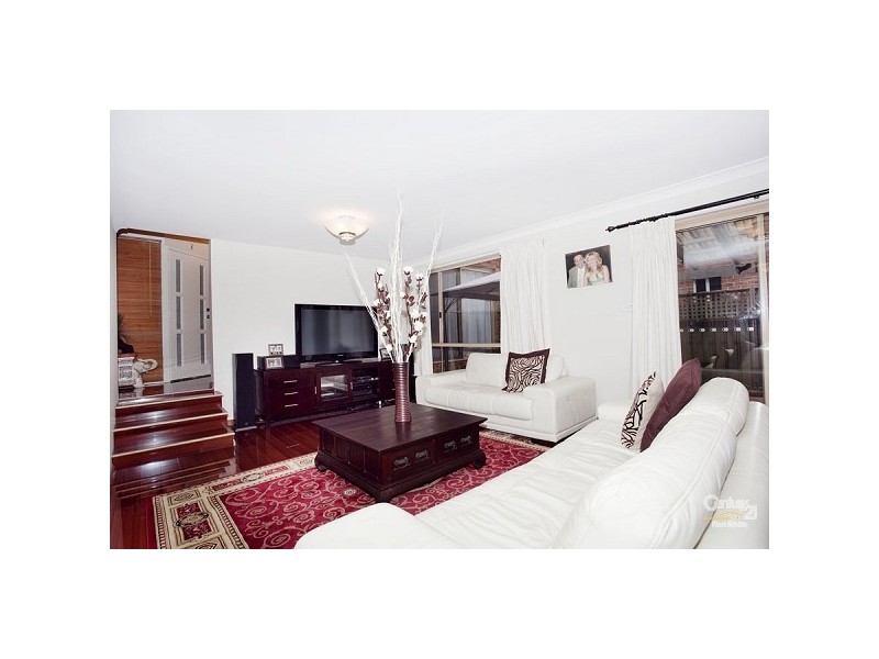 50 Blaxland Drive, Illawong NSW 2234