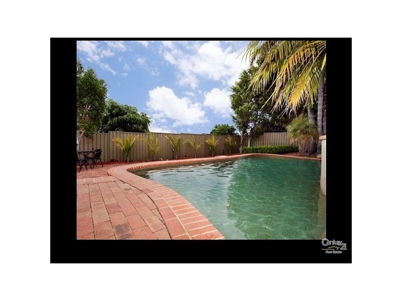 50 Blaxland Drive, Illawong NSW 2234