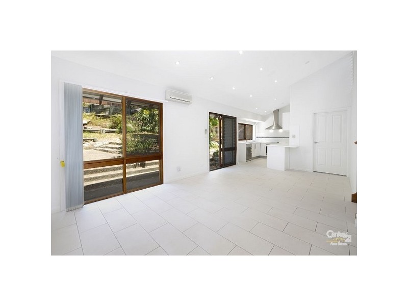 106 Blaxland Drive, Illawong NSW 2234