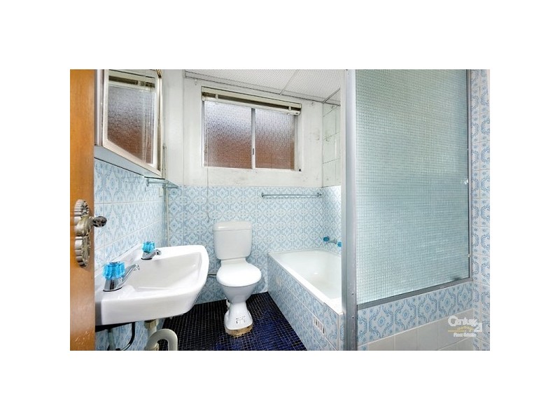 1/63 Woniora Road, Hurstville NSW 2220