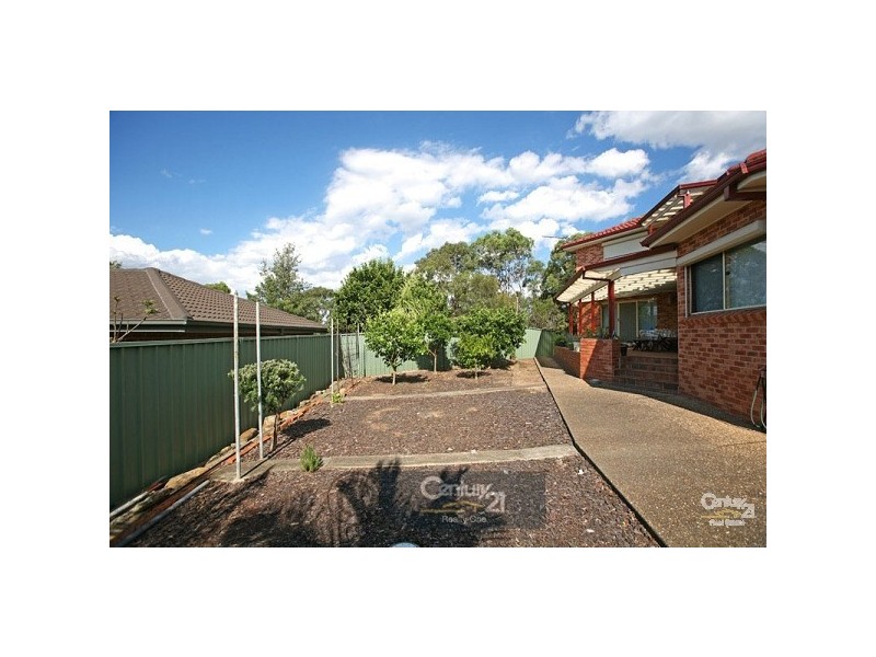 12 Nallada Pl, Alfords Point NSW 2234