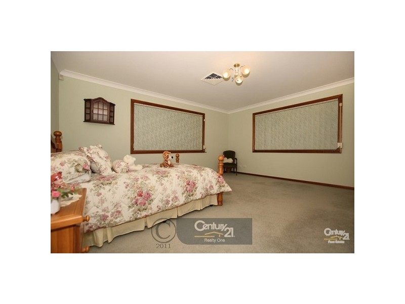 12 Nallada Pl, Alfords Point NSW 2234