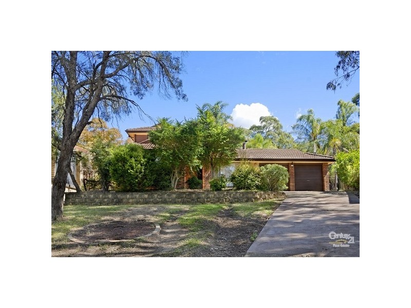 11 Field Place, Illawong NSW 2234