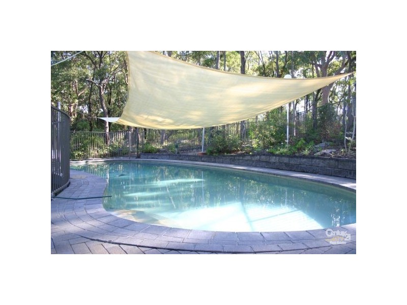 8 Charlotte Place, Illawong NSW 2234