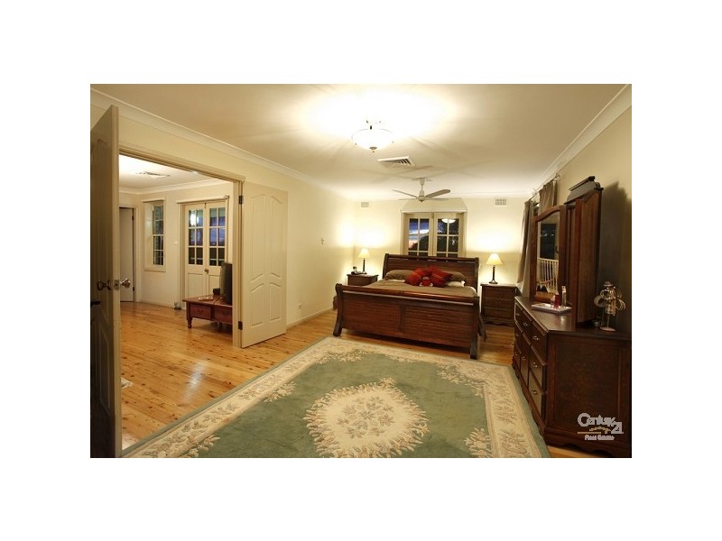 43 Royal Oak Drive, Alfords Point NSW 2234