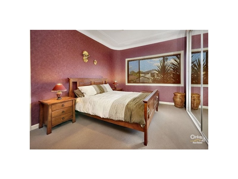 4 Highland Road, Peakhurst NSW 2210