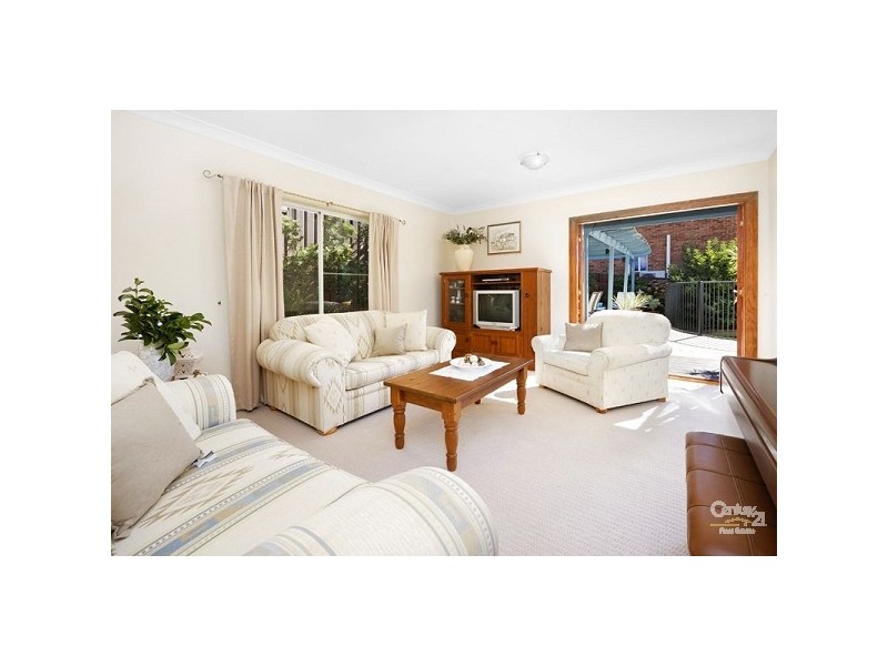 1 Lambeth Place, Illawong NSW 2234