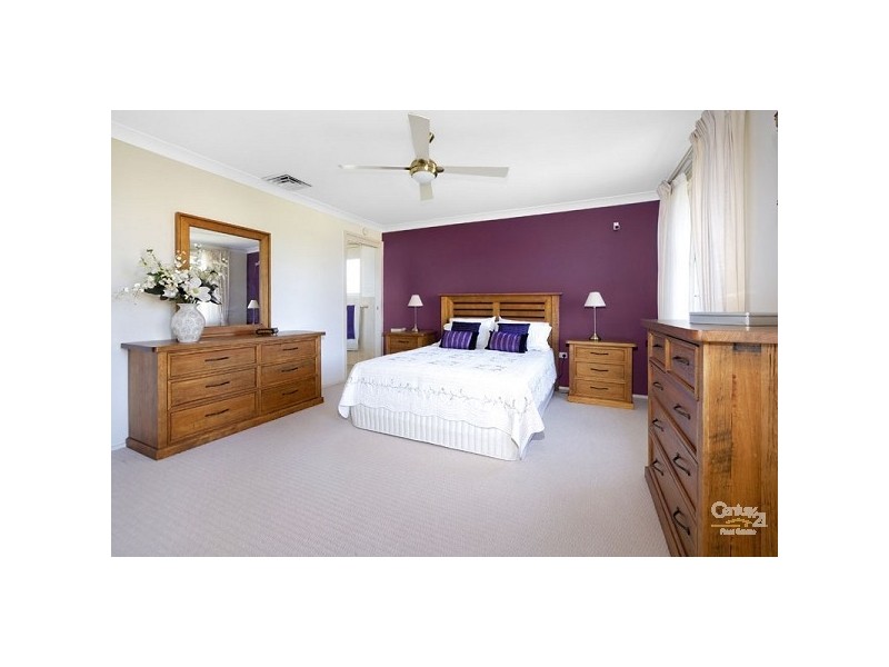 1 Lambeth Place, Illawong NSW 2234