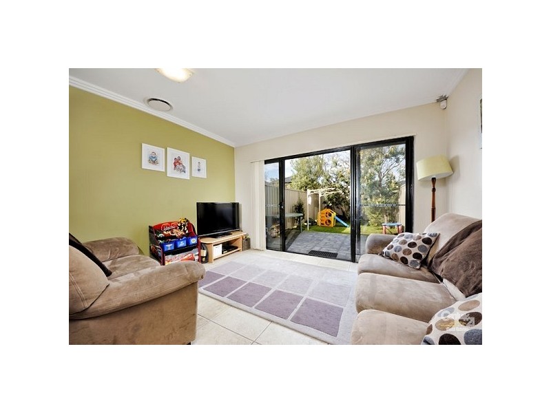 9/54 Osprey Drive, Illawong NSW 2234