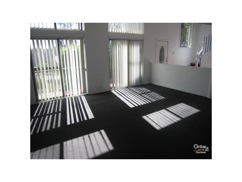 196 Fowler Road, Illawong NSW 2234