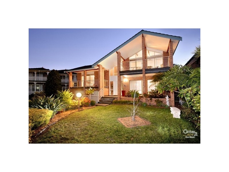 13 Kinsella Street, Illawong NSW 2234