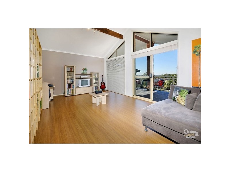 13 Kinsella Street, Illawong NSW 2234