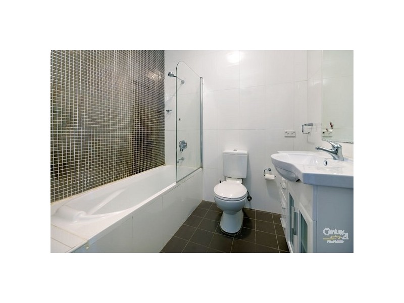 8/54 Osprey Drive, Illawong NSW 2234