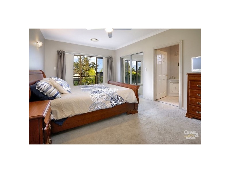 70 Sylvan Ridge Dr, Illawong NSW 2234