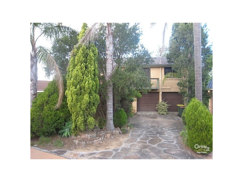 8 Rouse Place, Illawong NSW 2234