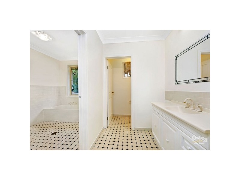92 Beaumaris Drive, Menai NSW 2234
