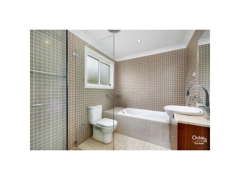 1/21 Angophora Place, Alfords Point NSW 2234