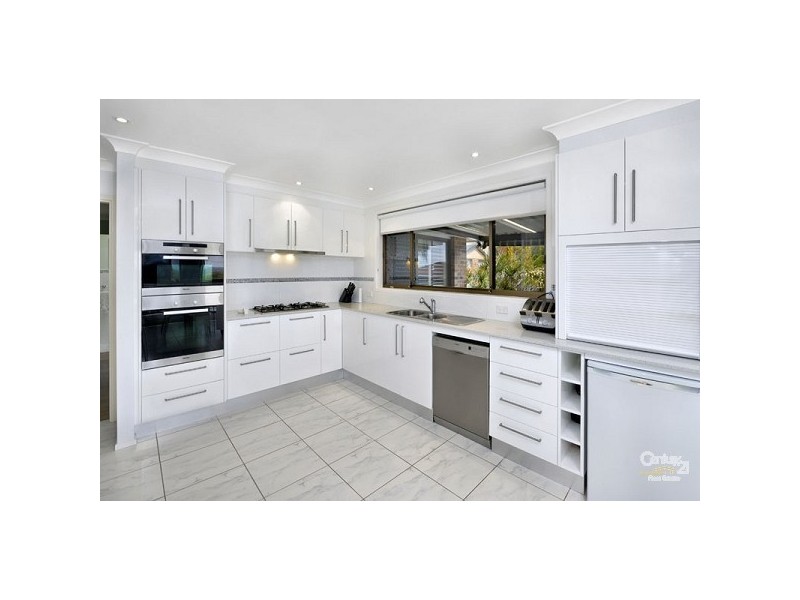 18 Hibiscus Cl, Alfords Point NSW 2234