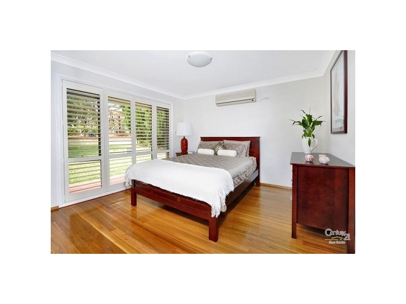 18 Hibiscus Cl, Alfords Point NSW 2234