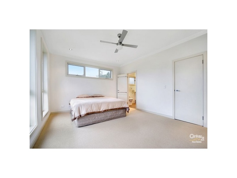 27 Monash Road, Menai NSW 2234