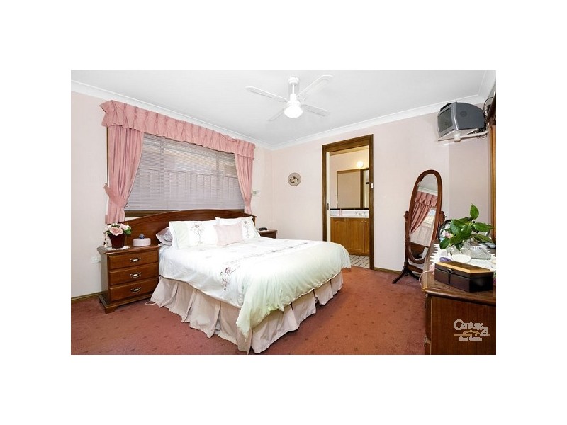 13 Mina Road, Menai NSW 2234