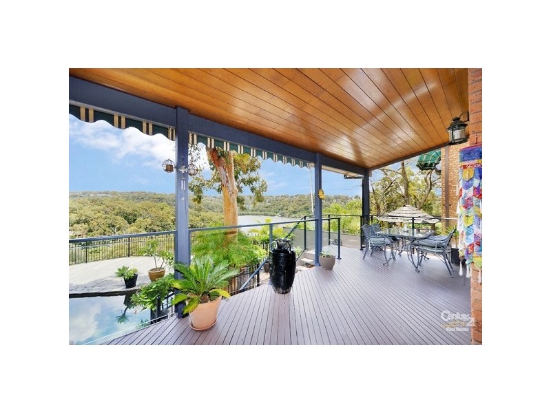 49 Griffin Parade, Illawong NSW 2234