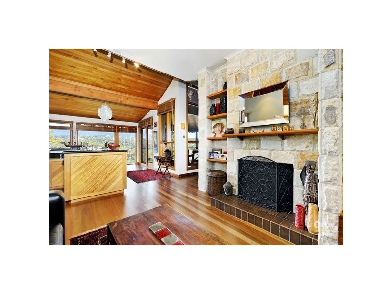 49 Griffin Parade, Illawong NSW 2234