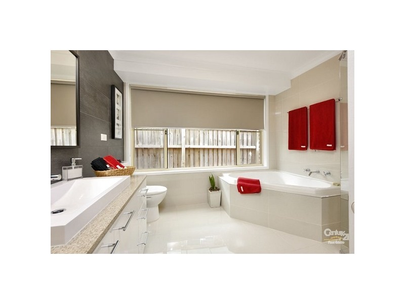 8 Carmarthen Street, Menai NSW 2234