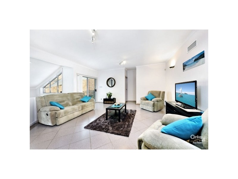 59 Griffin Parade, Illawong NSW 2234