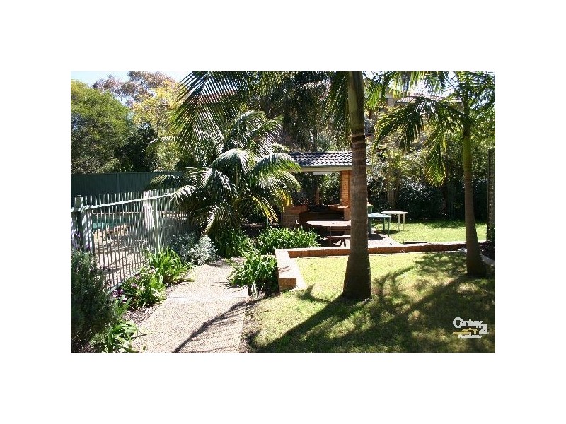 4/20 Leonay St, Sutherland NSW 2232