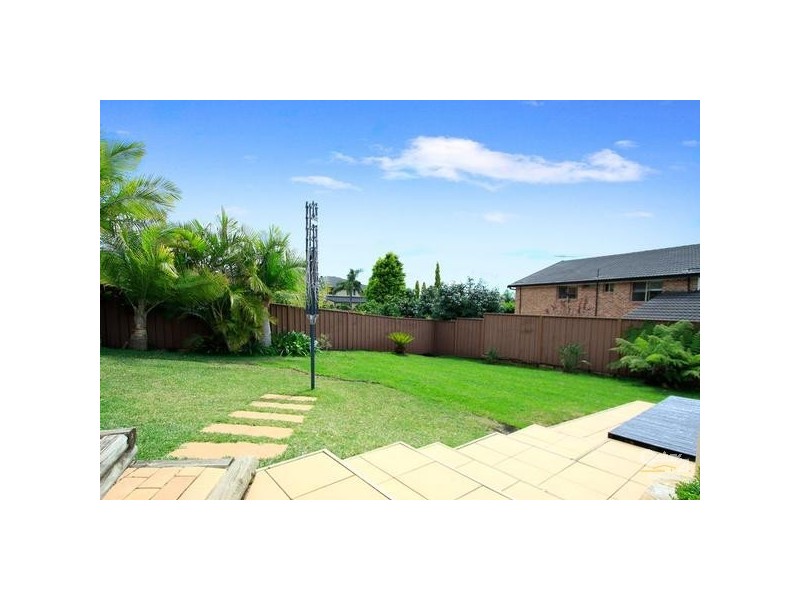 66 Casuarina Rd, Alfords Point NSW 2234