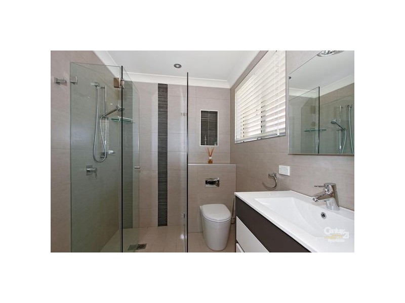 66 Casuarina Rd, Alfords Point NSW 2234