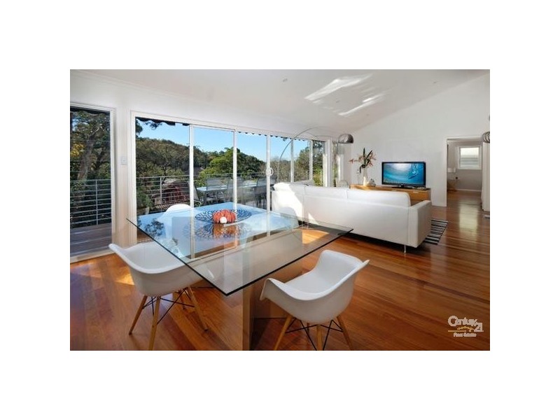 79 Griffin Parade, Illawong NSW 2234