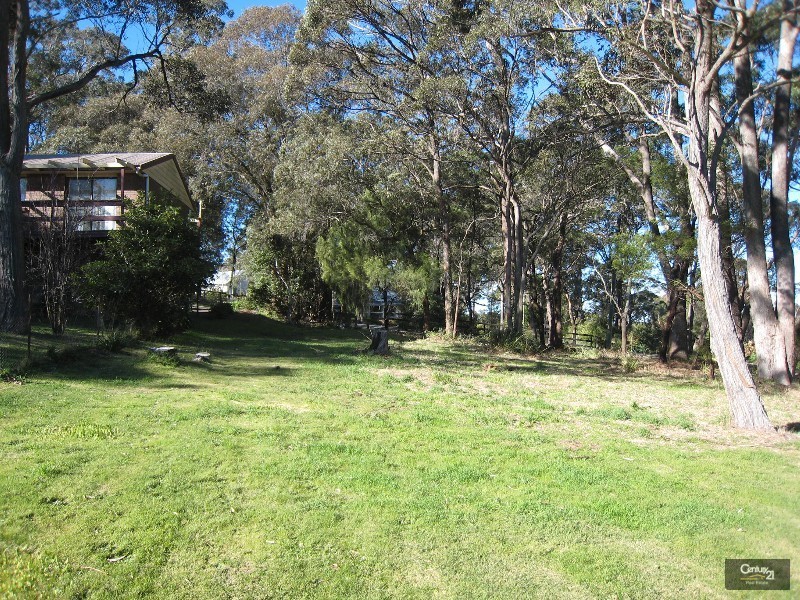 17 Ross Street, Bundanoon NSW 2578