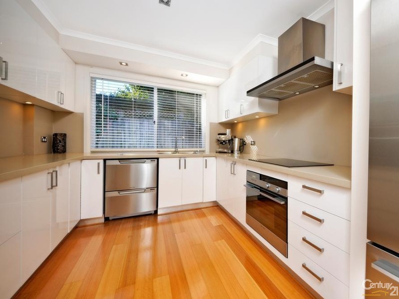 39 Dewberry Close, Menai NSW 2234