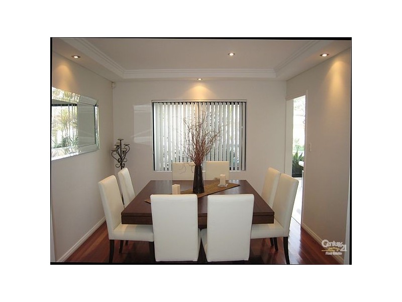 22 Phoenix Place, Illawong NSW 2234