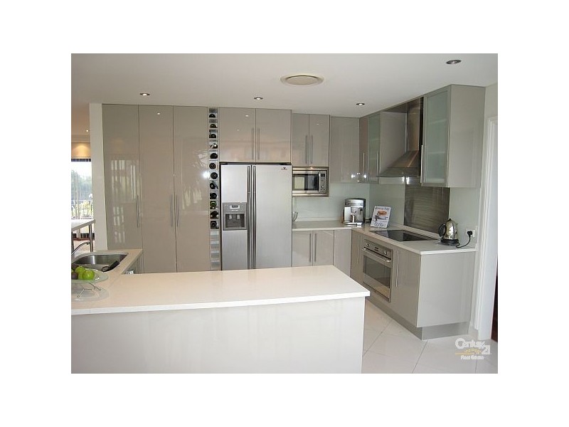 22 Phoenix Place, Illawong NSW 2234